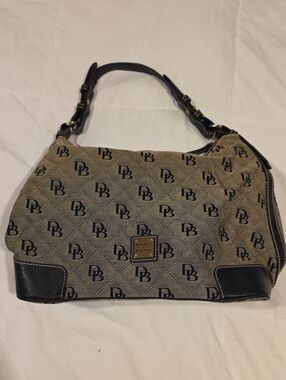 Vintage Dooney & Bourke Tan and Black Logo Shoulder Bag